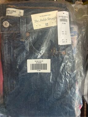 Abercrombie & Fitch Men’s Slim Straight Jeans - Dark Blue Denim